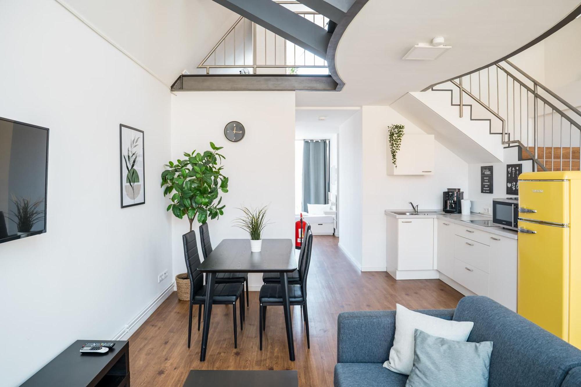 Fantastic Loft With Balcony Apartment Berlin Exterior photo